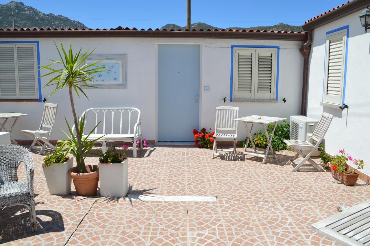 Hotel Il Timone Cugnana Exterior foto